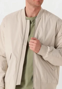 beige elvine jack gavyn