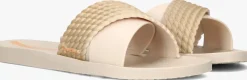 beige ipanema teenslippers street