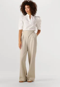 beige maruti lage sneakers yale