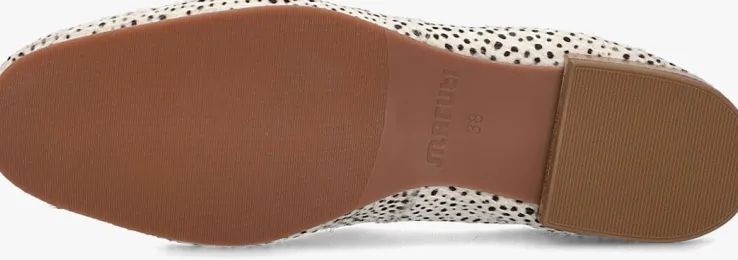 beige maruti loafers ella