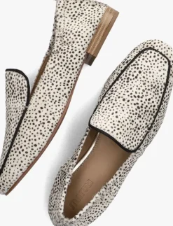 beige maruti loafers ella