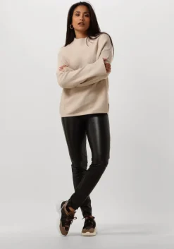 beige moscow trui 30-09-fatal