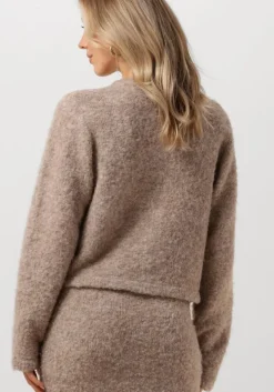 beige moves vest revira