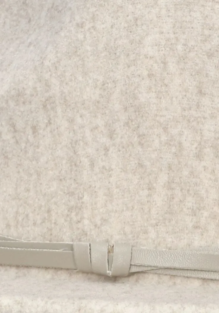 beige notre-v hoed vanity