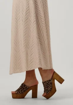 beige notre-v muiltjes 7189