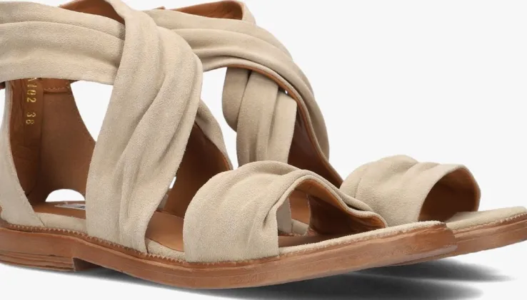 beige notre-v platte sandalen 1gamba102