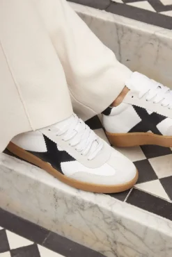 beige omoda atelier lage sneakers x bo - mesia