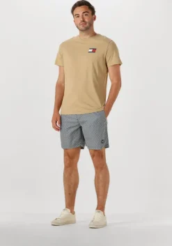 beige tommy jeans t-shirt tjm slim essential flag tee ext