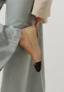 beige unisa ballerina's belle