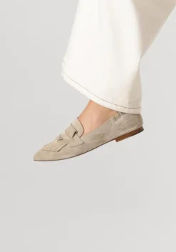 beige via vai loafers lola oakley