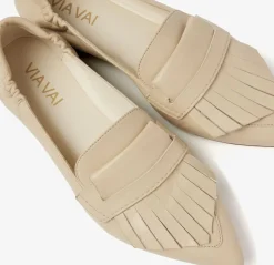 beige via vai loafers lola oakley