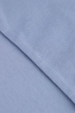 blauwe calvin klein t-shirt placed institutional baby tee