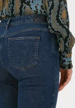 blauwe diesel slim fit jeans d-joy