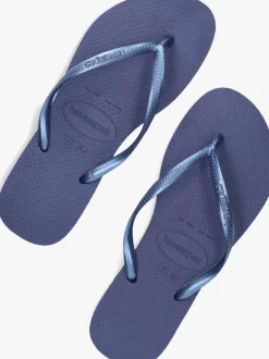 blauwe havaianas teenslippers slim woman