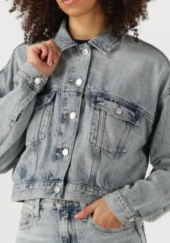 blauwe tommy jeans spijkerjas ovsz crop trucker jacket bi6012