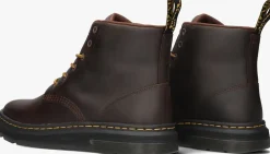 bruine dr martens veterboots crewson chukka