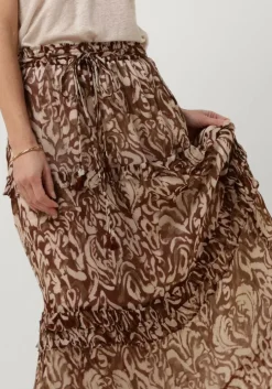 bruine moliin maxirok esther