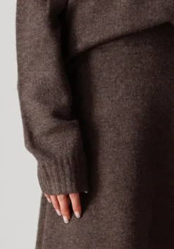 bruine neo noir minirok gisa knit skirt