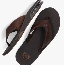 bruine reef teenslippers fanning