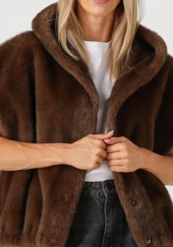 bruine studio ar faux fur jas olena