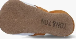 bruine ton & ton pantoffels mae