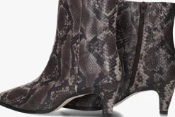 bruine via vai enkellaarsjes lina jackson