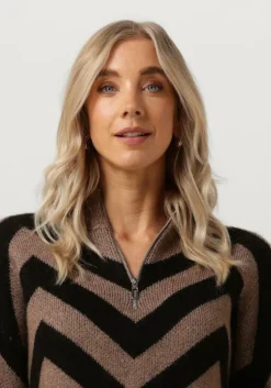 bruine y.a.s. coltrui yaskavalli ls knit pullover