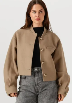 camel edited jack valja