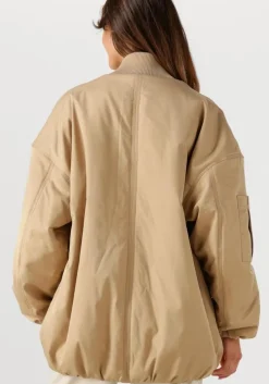 camel ibana jack jullio