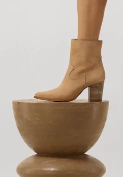 camel notre-v enkellaarsjes 1girl212