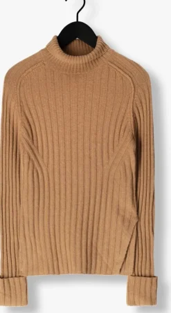 camel vanessa bruno coltrui faucon