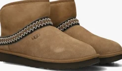 cognac ugg vachtlaarzen classic mini crescent