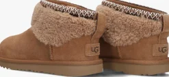cognac ugg vachtlaarzen classic ultra mini maxi curly girls