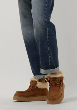 cognac ugg vachtlaarzen w funkarra cabin cuff