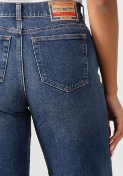 donkerblauwe diesel wide jeans 1978 d-akemi