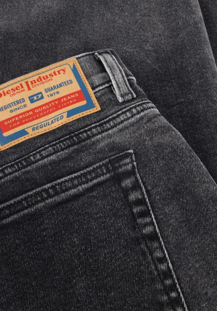 donkergrijze diesel wide jeans 1978 d-akemi