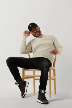 gebroken wit purewhite trui jaquard mockneck with triangle badge on chest