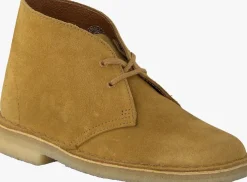 gele clarks originals boots desert boot dames