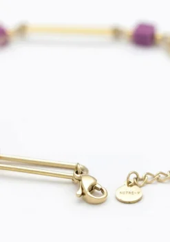 goudkleurig notre-v armbanden omss23-015