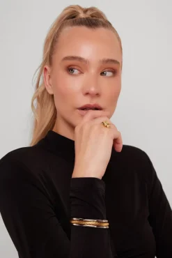 goudkleurig notre-v ringen omss23-035 1