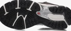 grijze new balance lage sneakers gc2002
