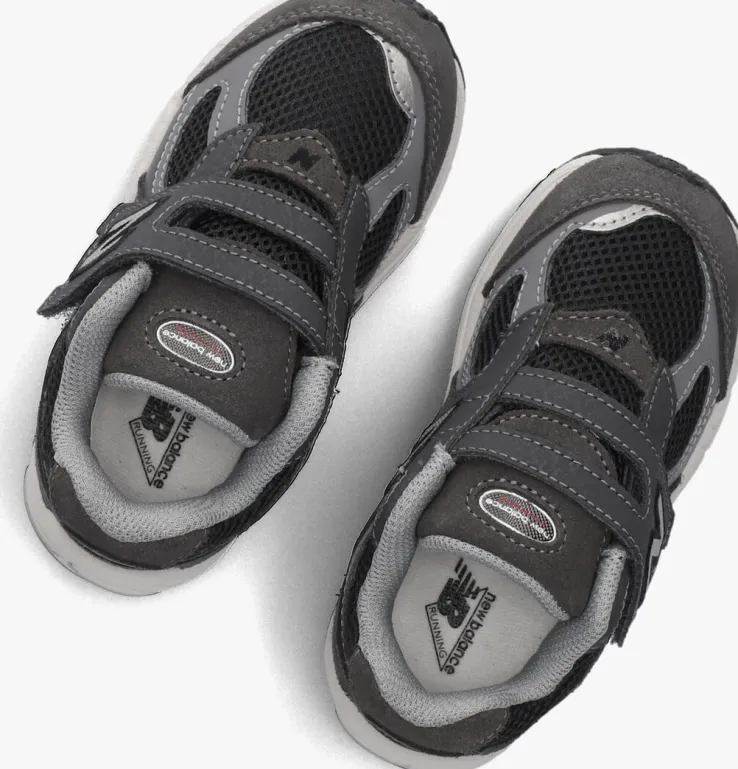 grijze new balance lage sneakers iv2002