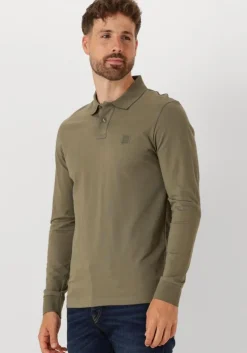 khaki boss orange polo passerby