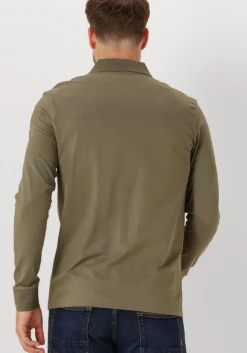 khaki boss orange polo passerby