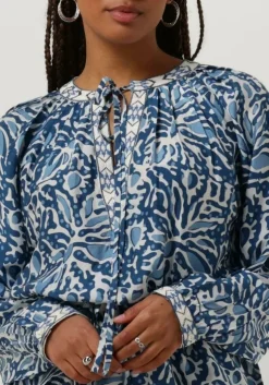 lichtblauwe ibana blouses tarza
