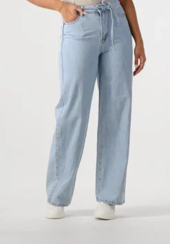 lichtblauwe moves straight leg jeans adanna jeans 4283