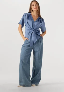 lichtblauwe neo noir blouses casadia heavy sateen blouse