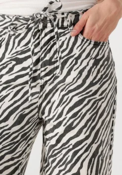 multi moves mom jeans adanna jeans 4228