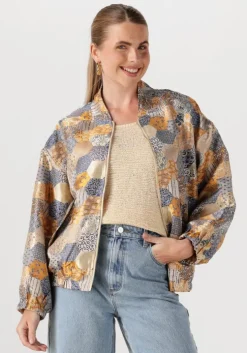 multi studio amaya jack mae bomber