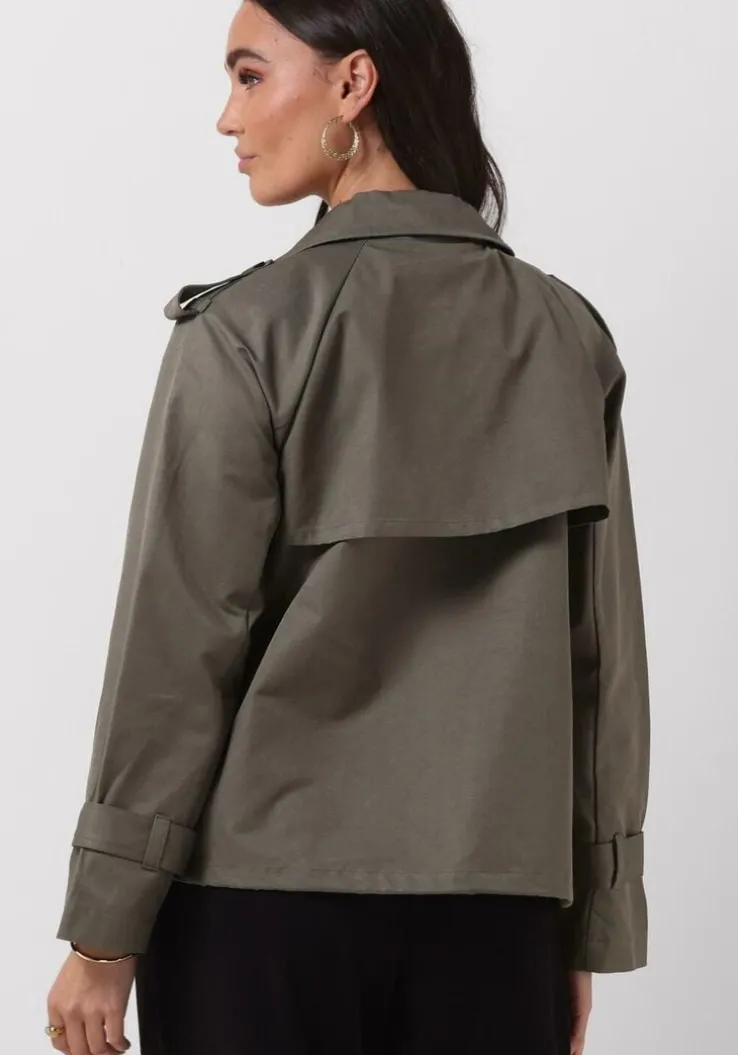 olijf my essential wardrobe trenchcoats miramw short trenchcoat